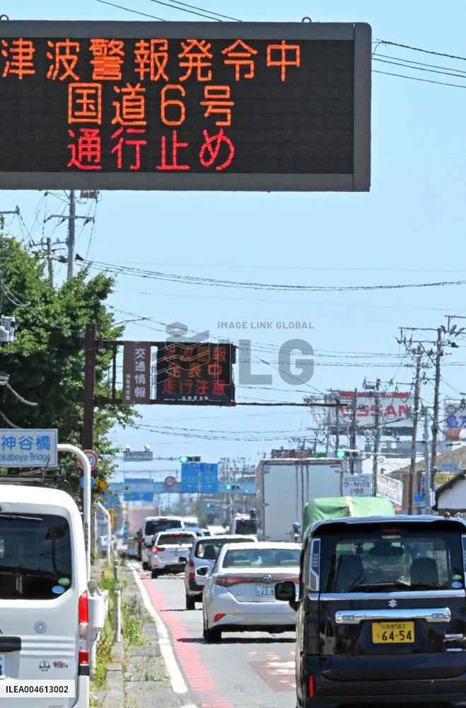 Tsunami warning issued in Japan