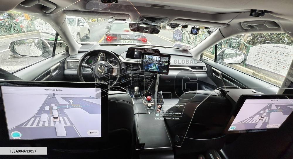 L4-level AI Autonomous Driving Car Experience Event at the 2025 WAIC in Shanghai