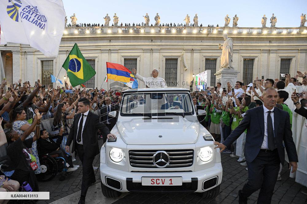 Pope Leo XIV At The Welcome Mass of the Jubilee of Youth - Vatican