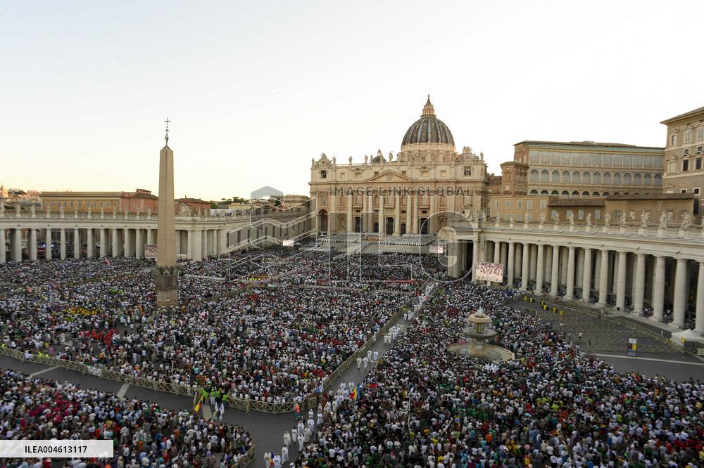 Pope Leo XIV At The Welcome Mass of the Jubilee of Youth - Vatican