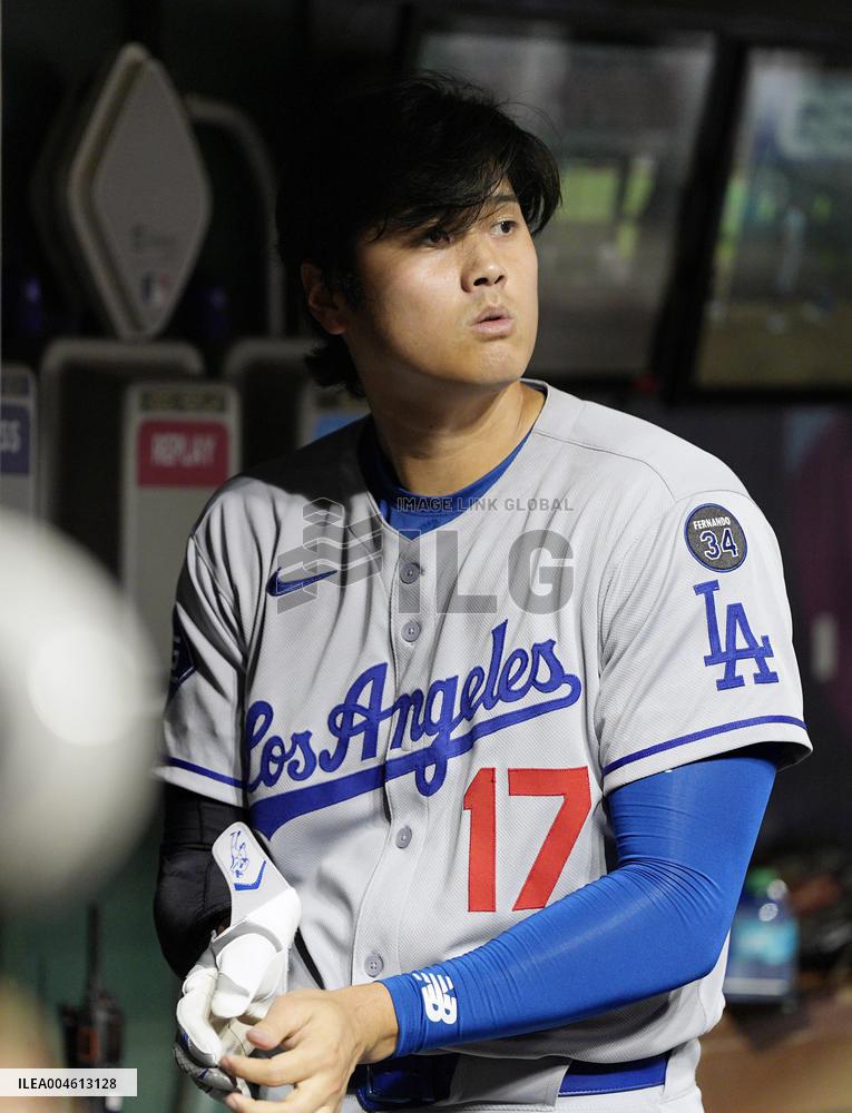 Baseball: Dodgers vs. Reds