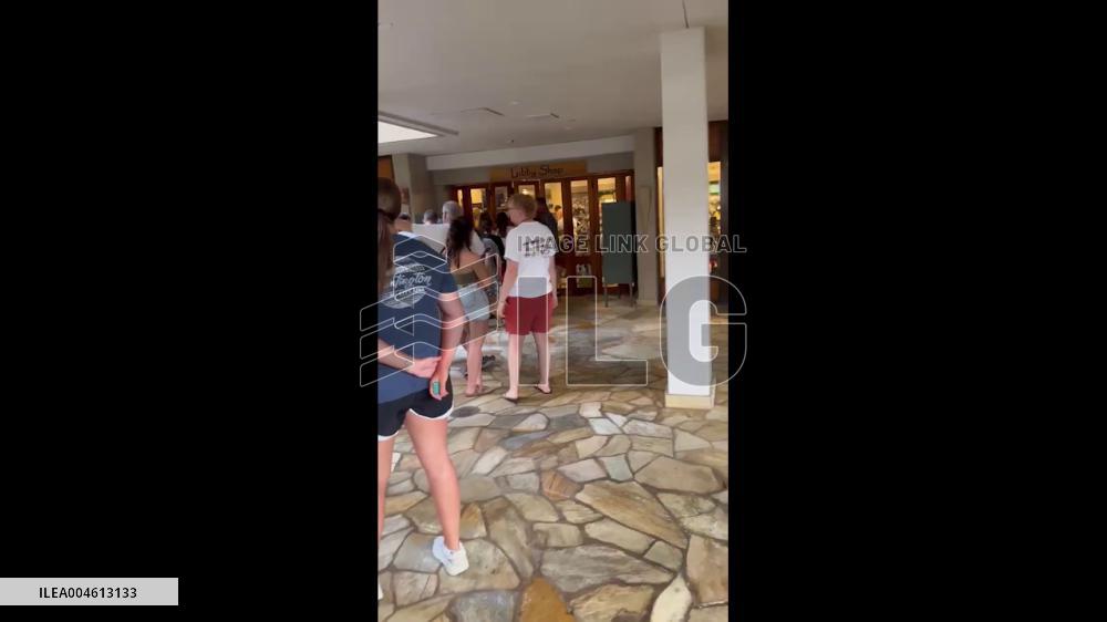 US: Supply Lines Form at Maui Hotel After Quake Off Russia Triggers Tsunami Warning
