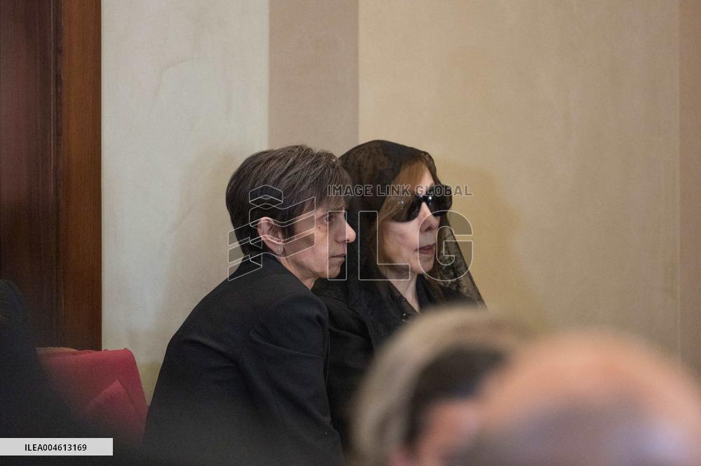 Rare Appearance of Lebanese Singer Fayrouz at Her Son’s Funeral - Bikfaya