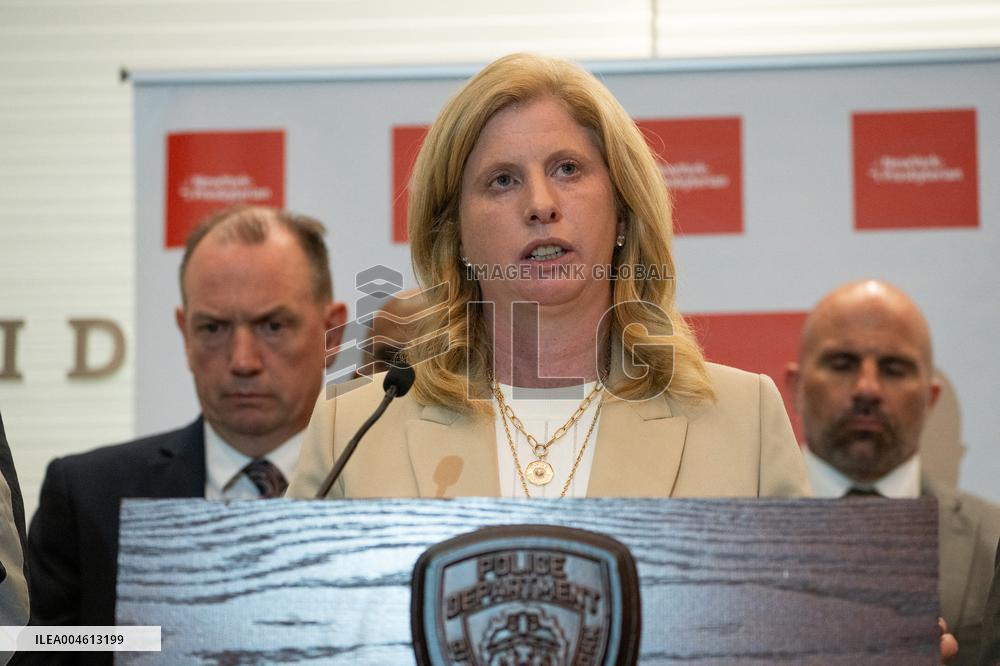 Press Conferencel after fatal Park Avenue shooting - NYC