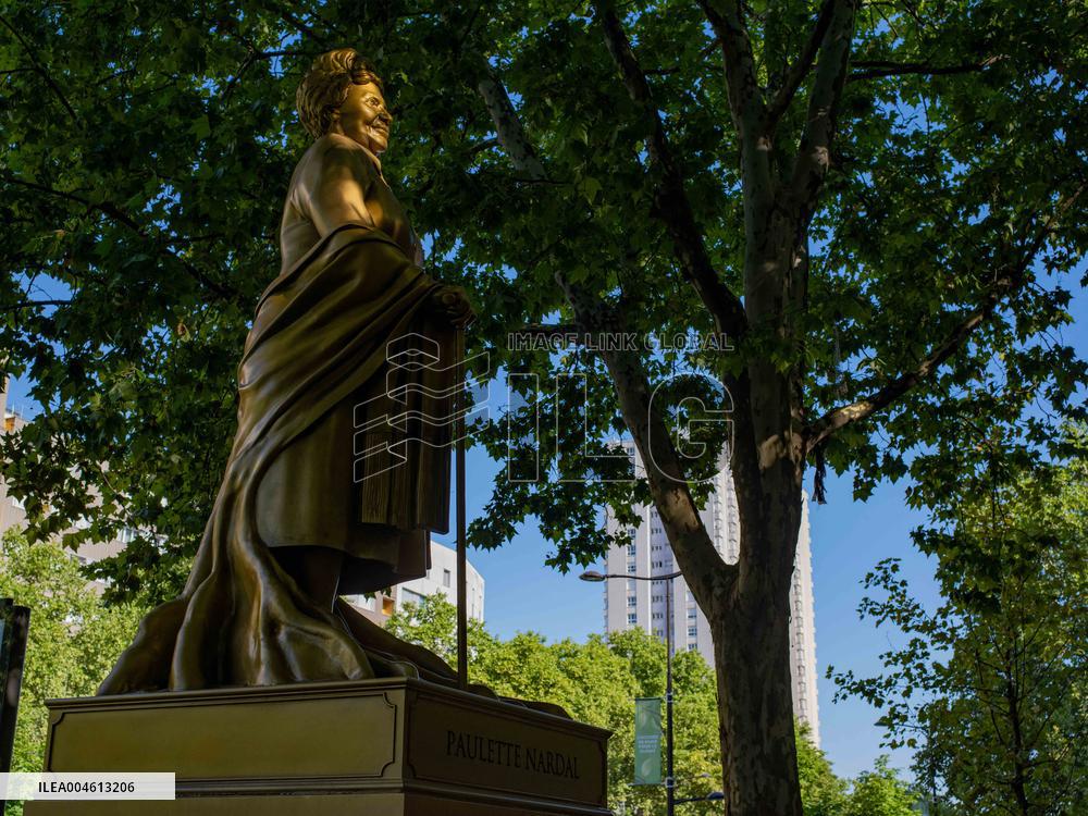 Illustrious Women of the Olympic Games 2024 bd de La Chapelle - Paris