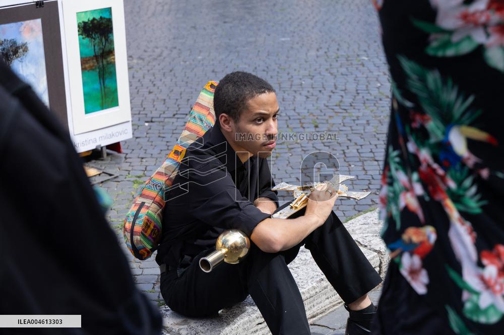 Young Pilgrims Gather at Piazza Navona for 2025 Youth Jubilee - Rome