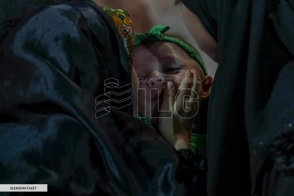 Pilgrims March for Lady Ruqayyah in Karbala