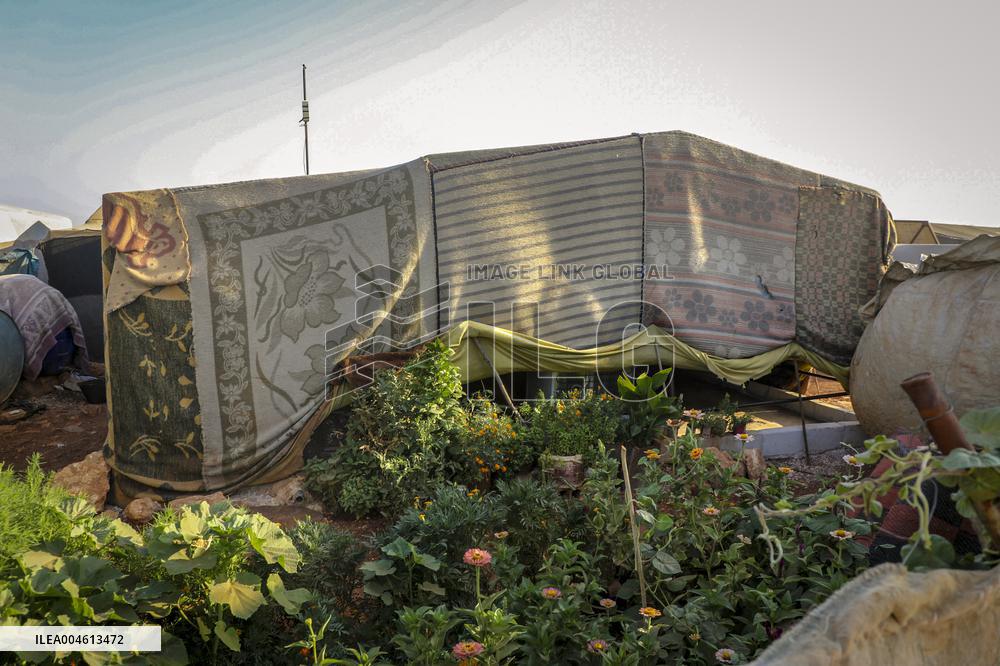 Scorching Heat Torments Displaced Families - Syria