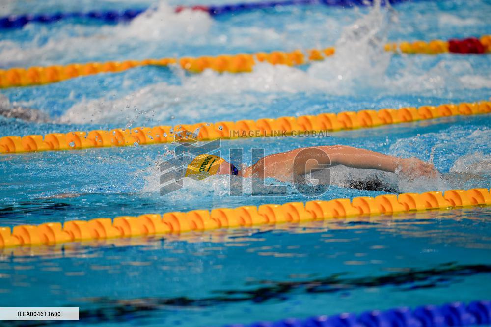 Mollie O'Callaghan At World Aquatics Championships - Singapore