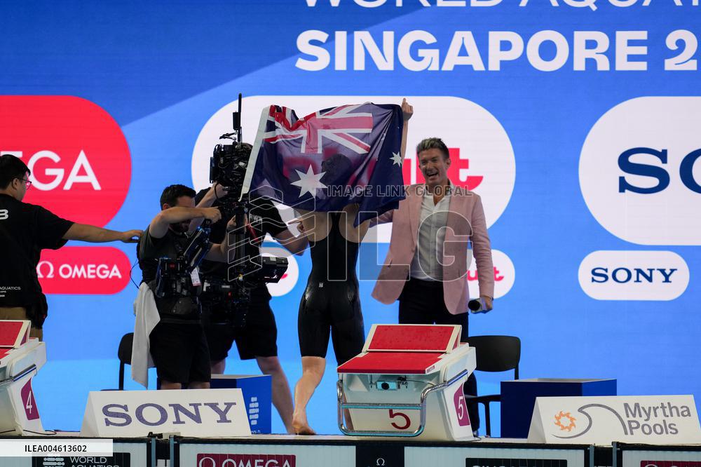 Mollie O'Callaghan At World Aquatics Championships - Singapore