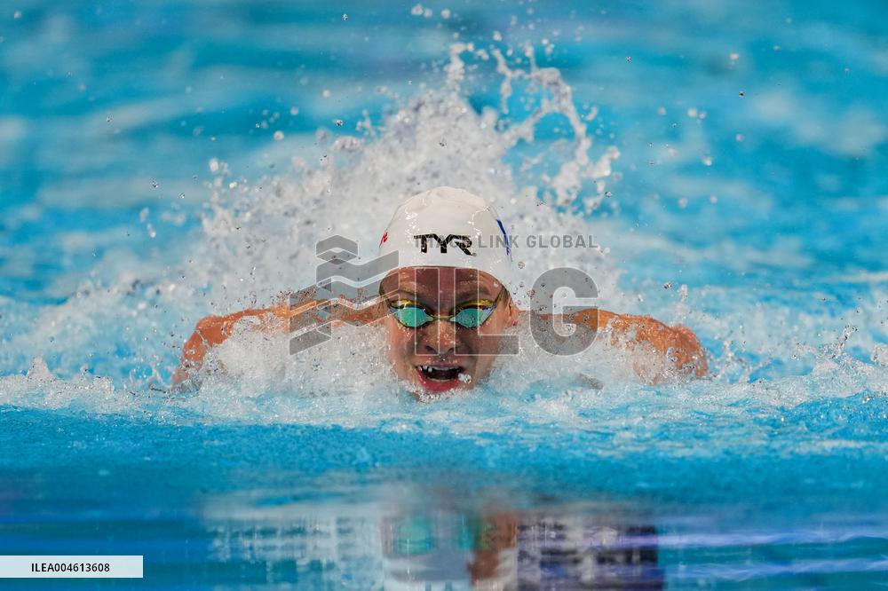 Leon Marchand Breaks 200 Medley Record at Swimming World Championships - Singapore