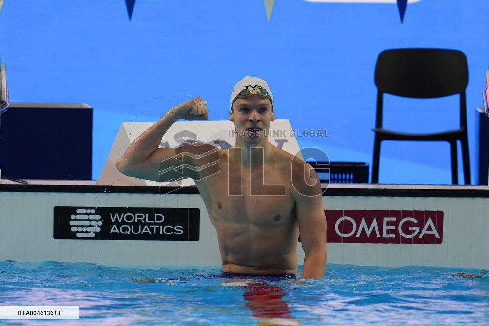 Leon Marchand Breaks 200 Medley Record at Swimming World Championships - Singapore