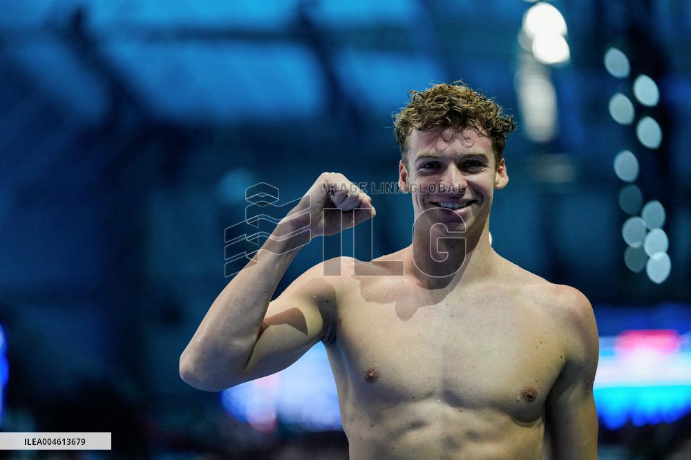 Leon Marchand Breaks 200 Medley Record at Swimming World Championships - Singapore