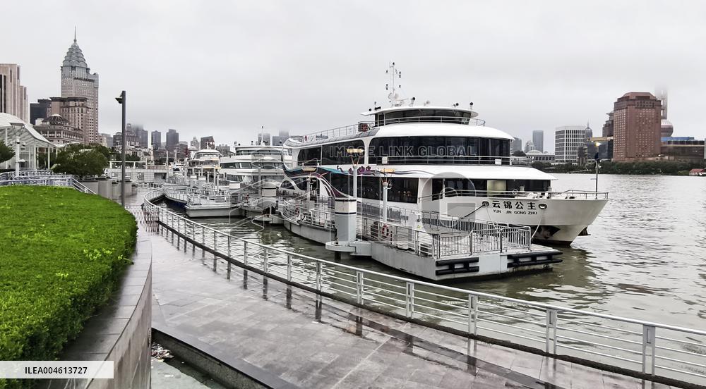 Typhoon Co-may Hit Shanghai