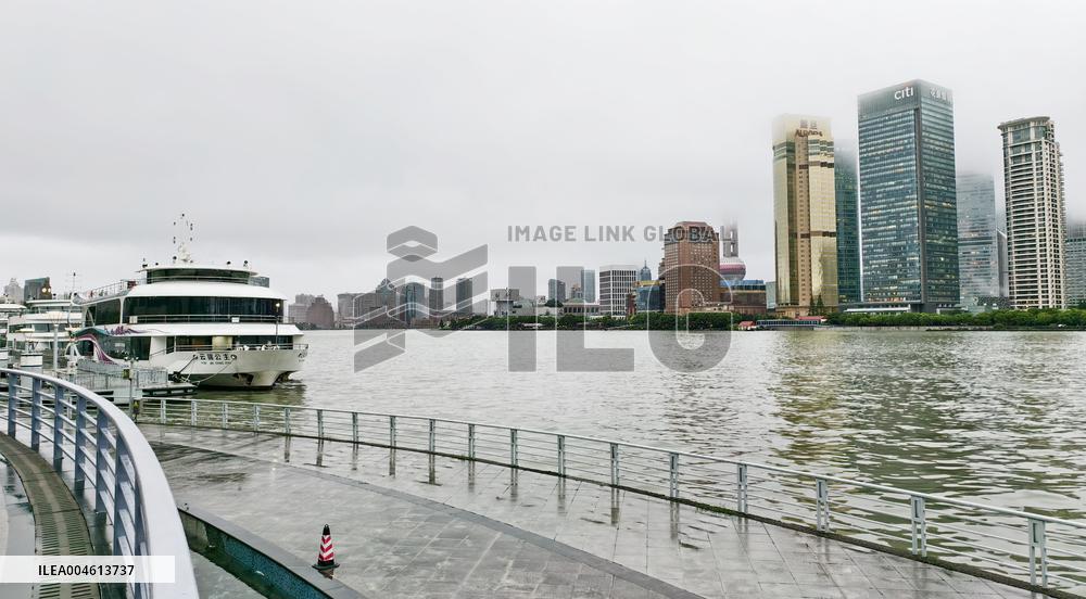 Typhoon Co-may Hit Shanghai