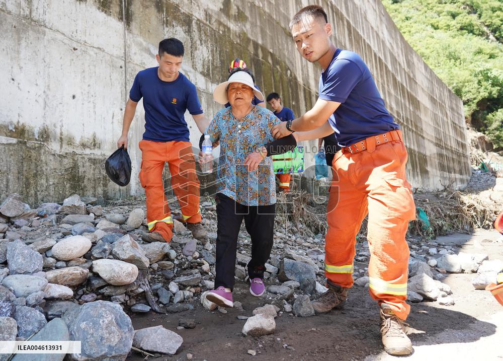 Heavy Rains Leave 30 Dead in Beijing - China