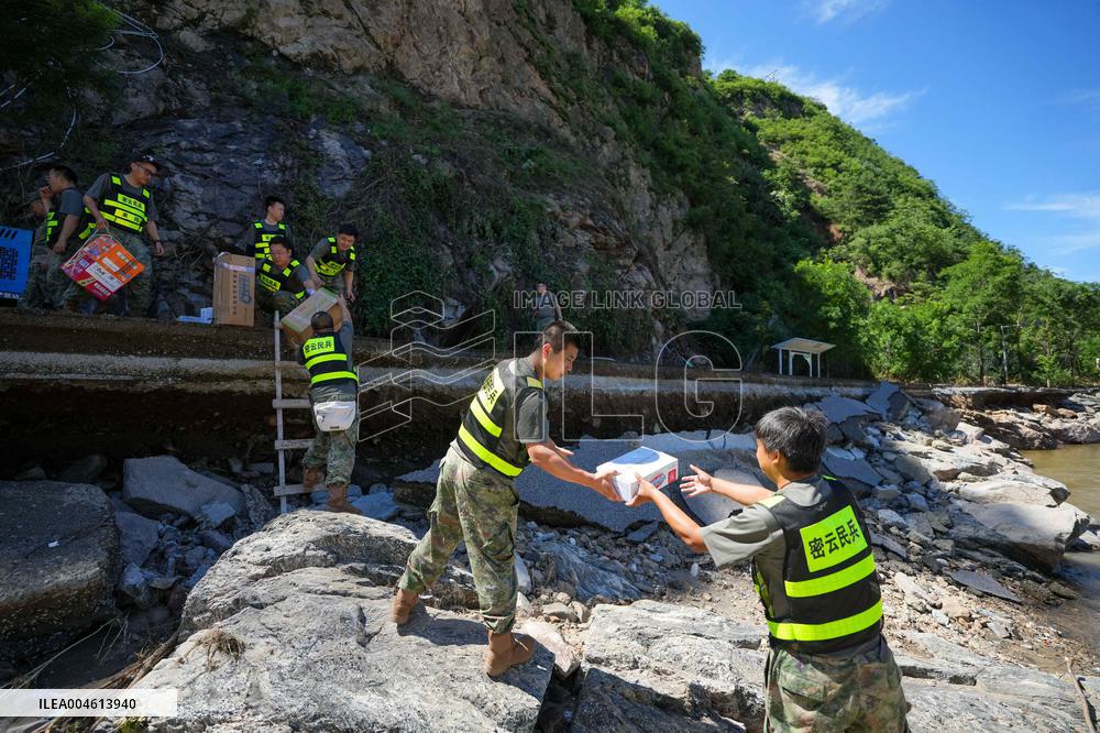 Heavy Rains Leave 30 Dead in Beijing - China