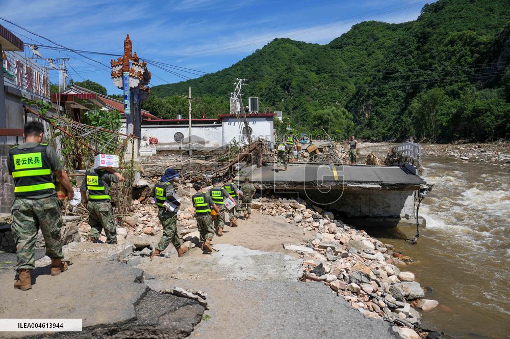 Heavy Rains Leave 30 Dead in Beijing - China