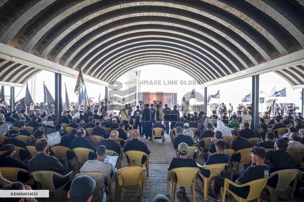 Pilgrims Begin Forty Day Trek to Karbala - Iraq