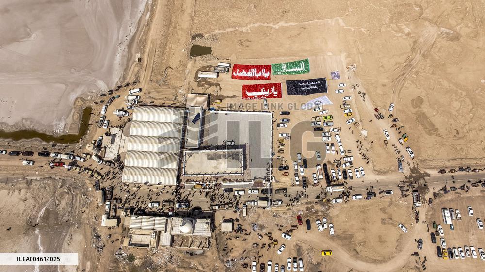 Pilgrims Begin Forty Day Trek to Karbala - Iraq