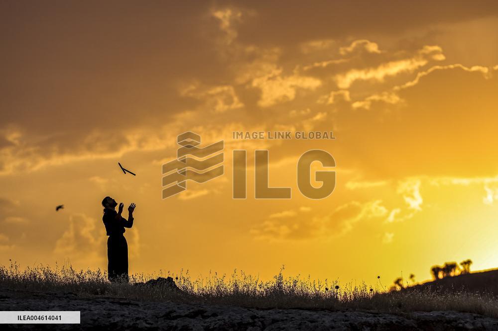 Kung Fu Master Trains Youth In Soran - Iraq