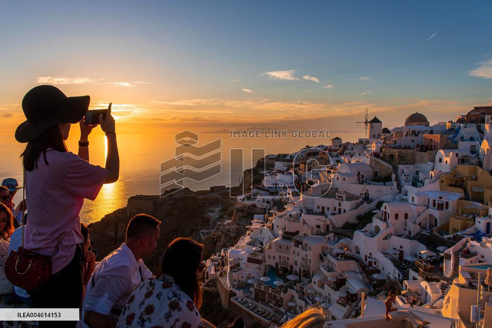 Illustration - Surtourisme