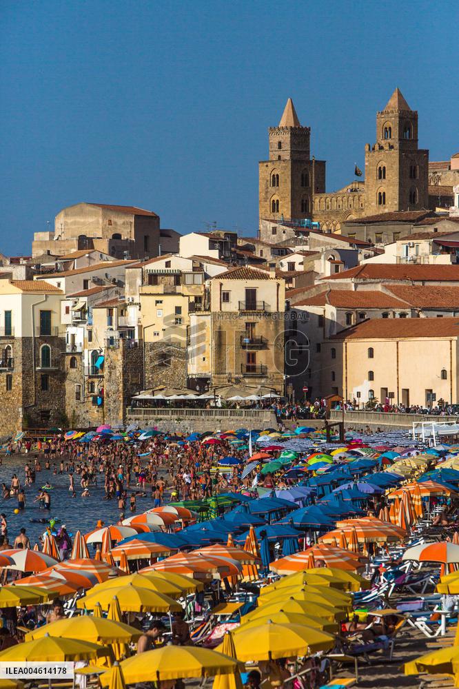 Illustration - Surtourisme