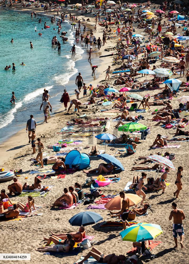 Illustration - Surtourisme