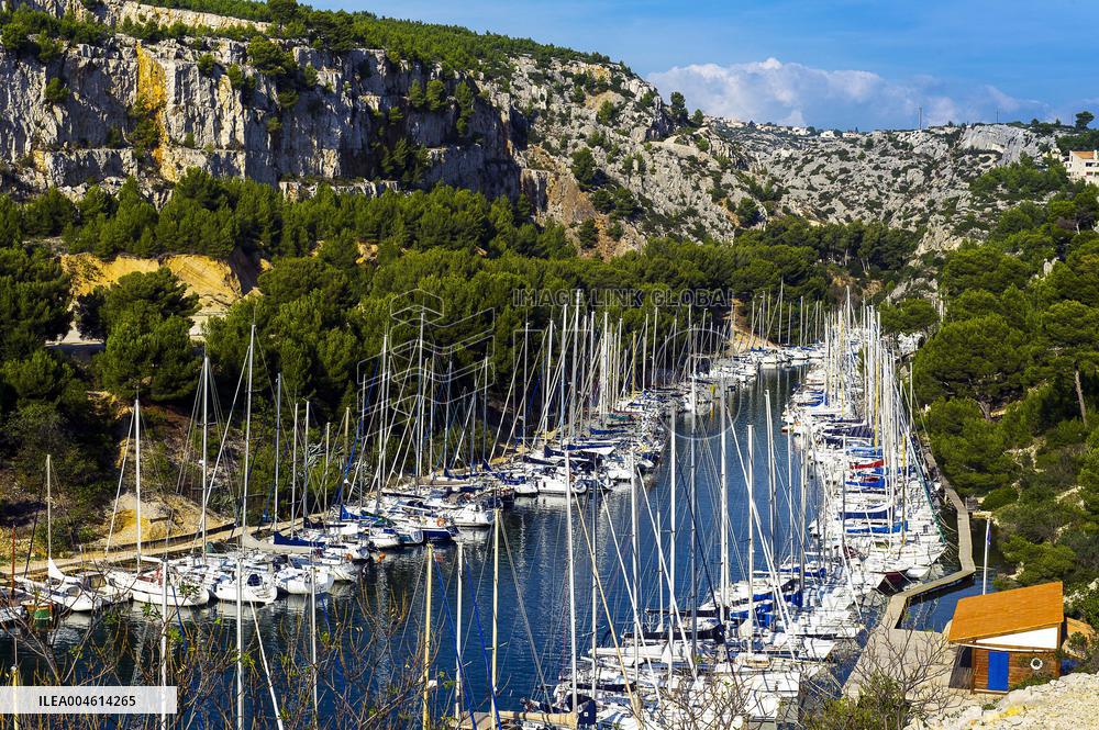 Illustration - Surtourisme