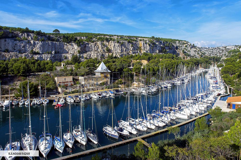 Illustration - Surtourisme