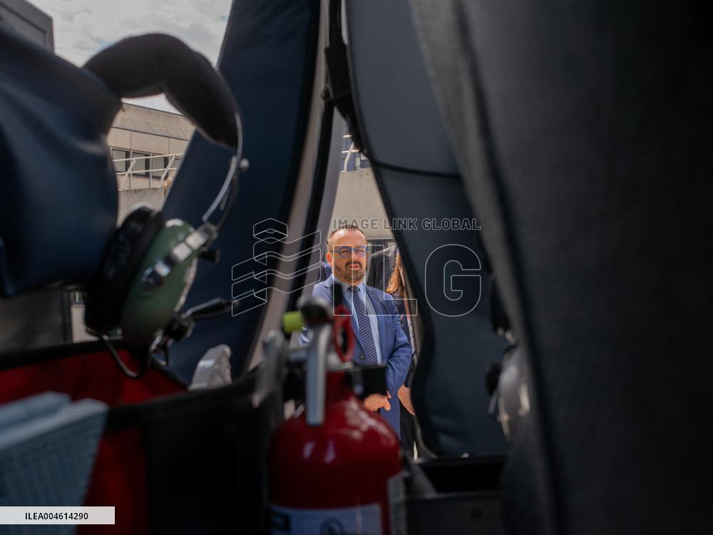 Health and Transport Ministers Visit the SAMU 94 Heliport - Creteil