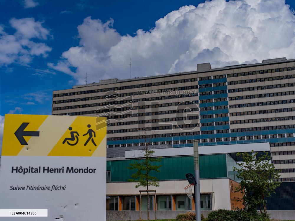 Health and Transport Ministers Visit the SAMU 94 Heliport - Creteil