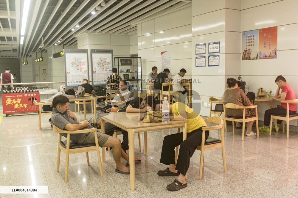Subway Station Cooling Area in Nanning