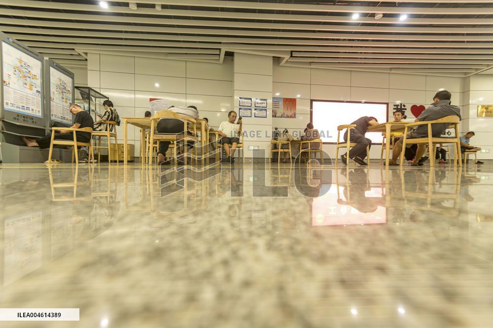 Subway Station Cooling Area in Nanning