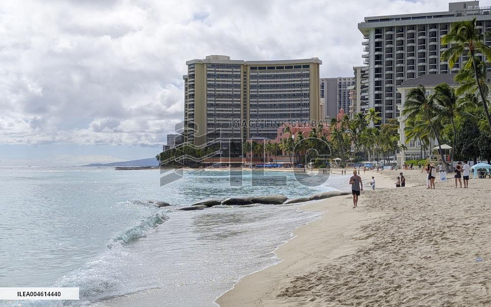 Tsunami warning issued in Hawaii