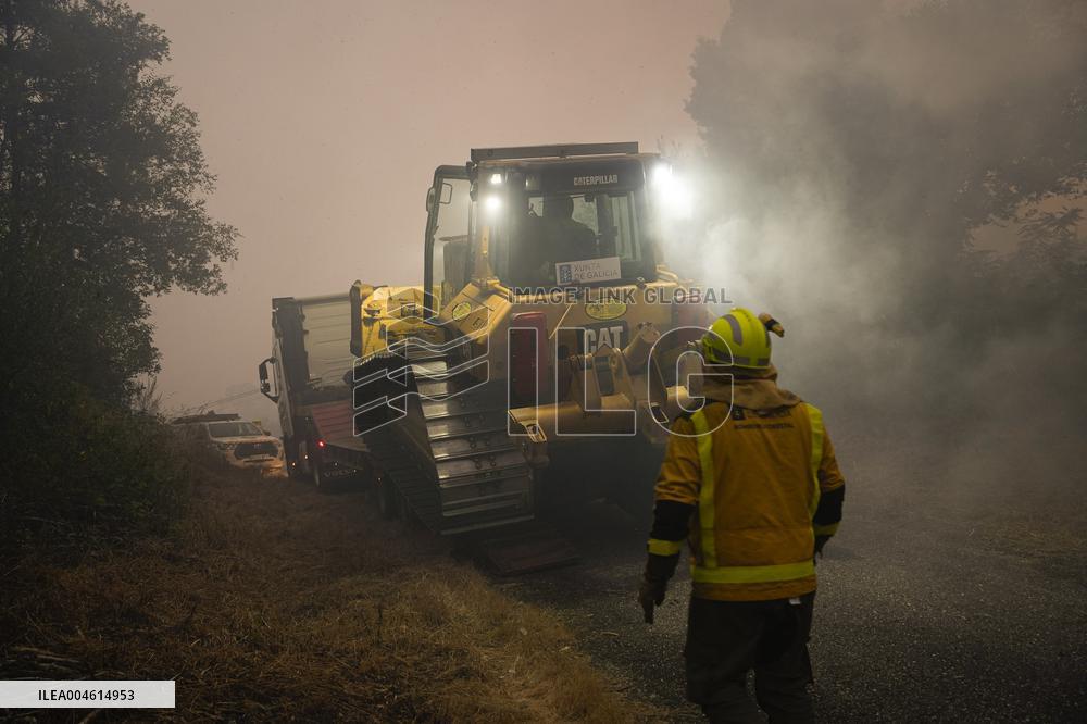 A Caniza Fire Burns 100 Hectares - Spain