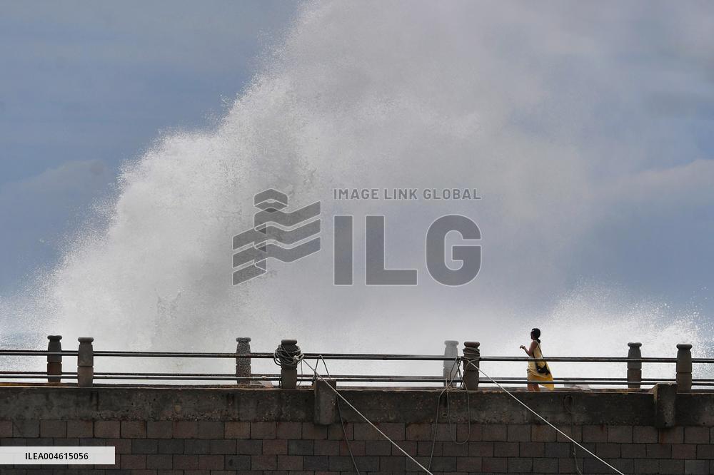 Typhoon Co-may Hit Qingdao