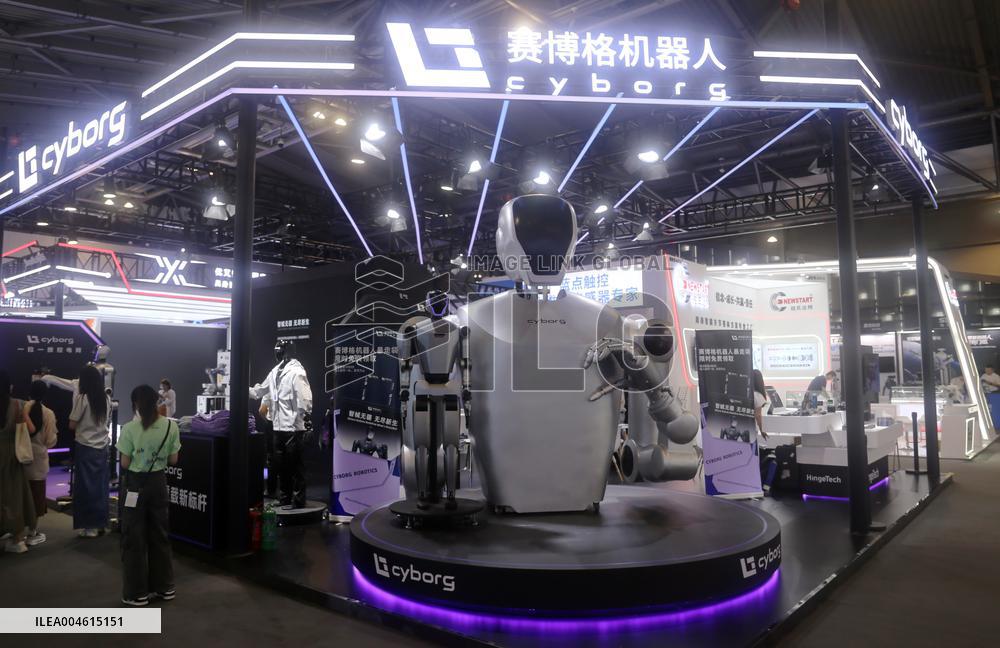 Robot Performance at 2025 WAIC in Shanghai