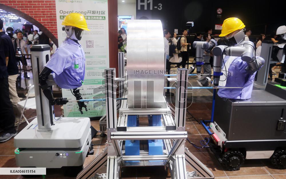 Robot Performance at 2025 WAIC in Shanghai