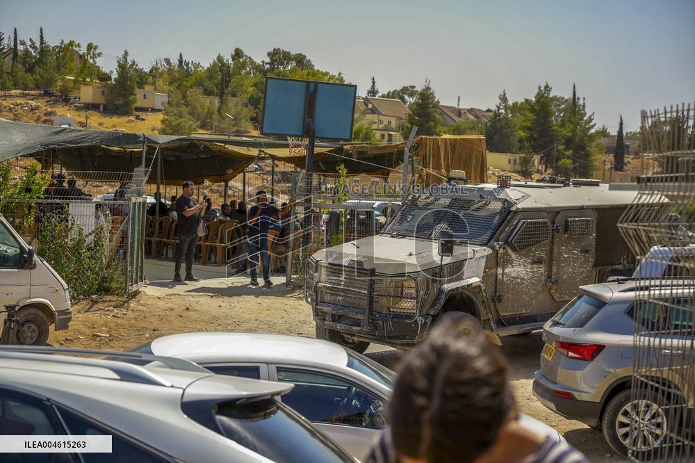 Tension Rises As Soldiers Disrupt Funeral - Palestine