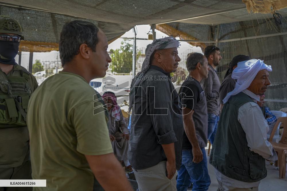 Tension Rises As Soldiers Disrupt Funeral - Palestine