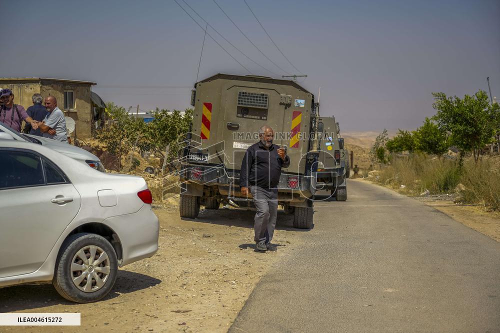 Tension Rises As Soldiers Disrupt Funeral - Palestine