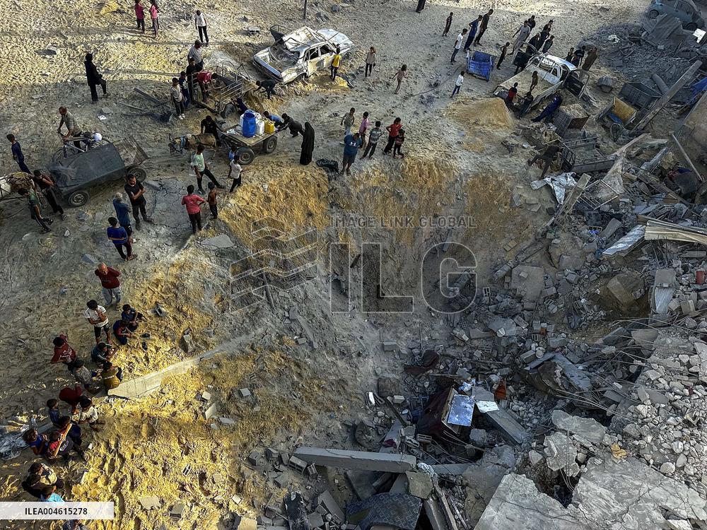 Airstrike Flattens Family Home - Khan Yunis