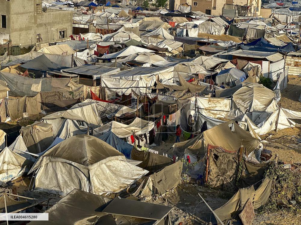 Airstrike Flattens Family Home - Khan Yunis