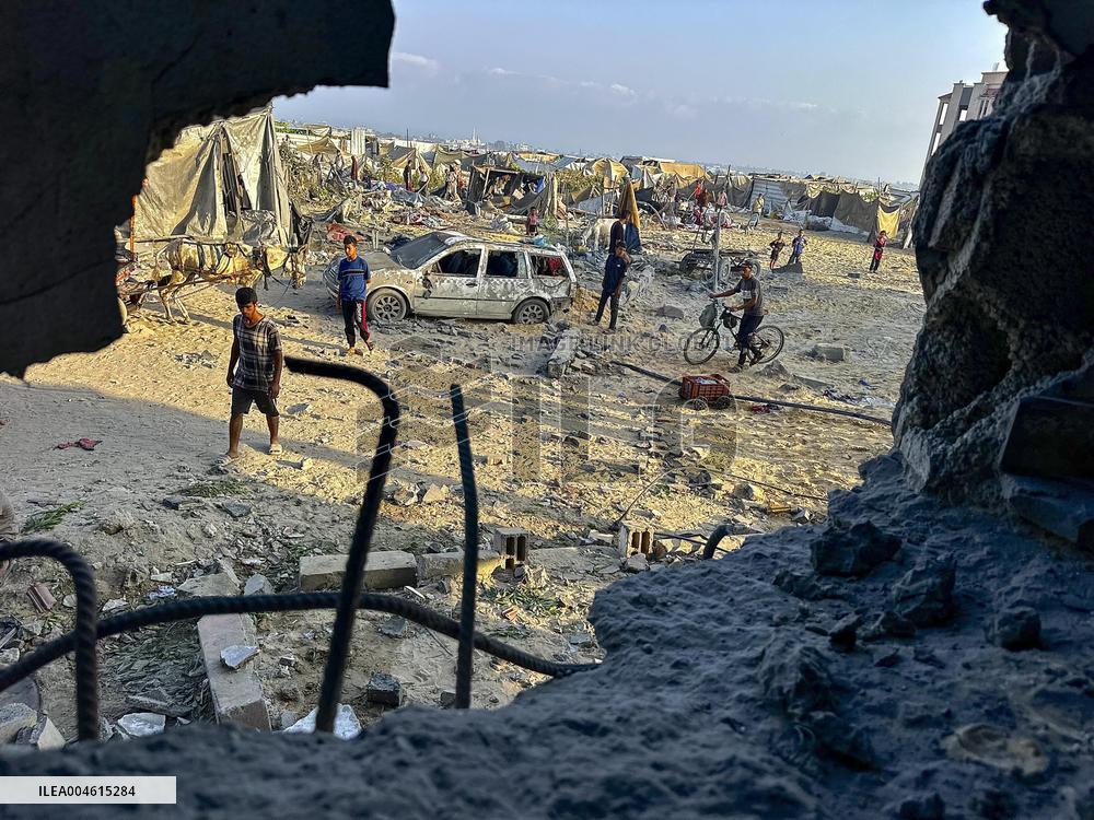 Airstrike Flattens Family Home - Khan Yunis