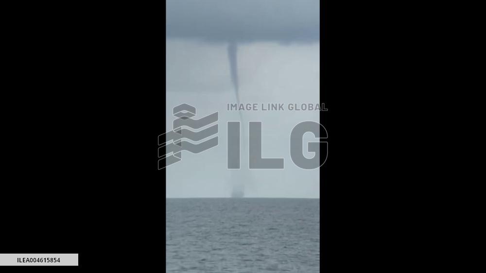 US: Waterspout Seen off North Topsail Beach in North Carolina