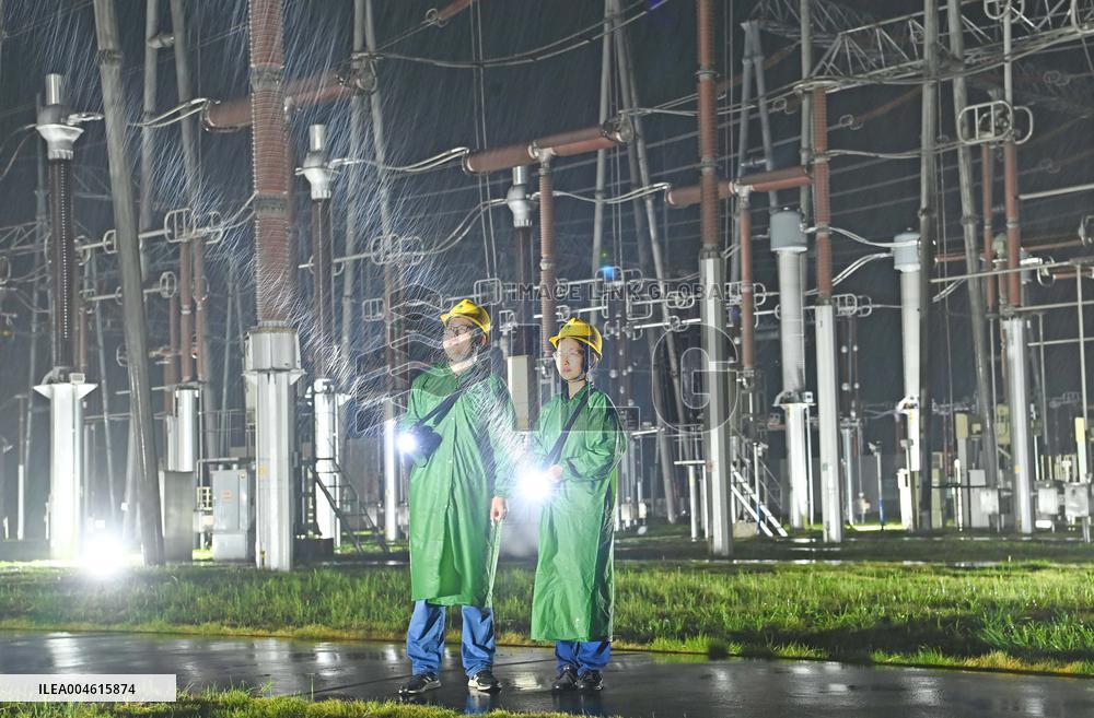 Qingliu Substation Inspection during Typhoon Co-may in Chuzhou