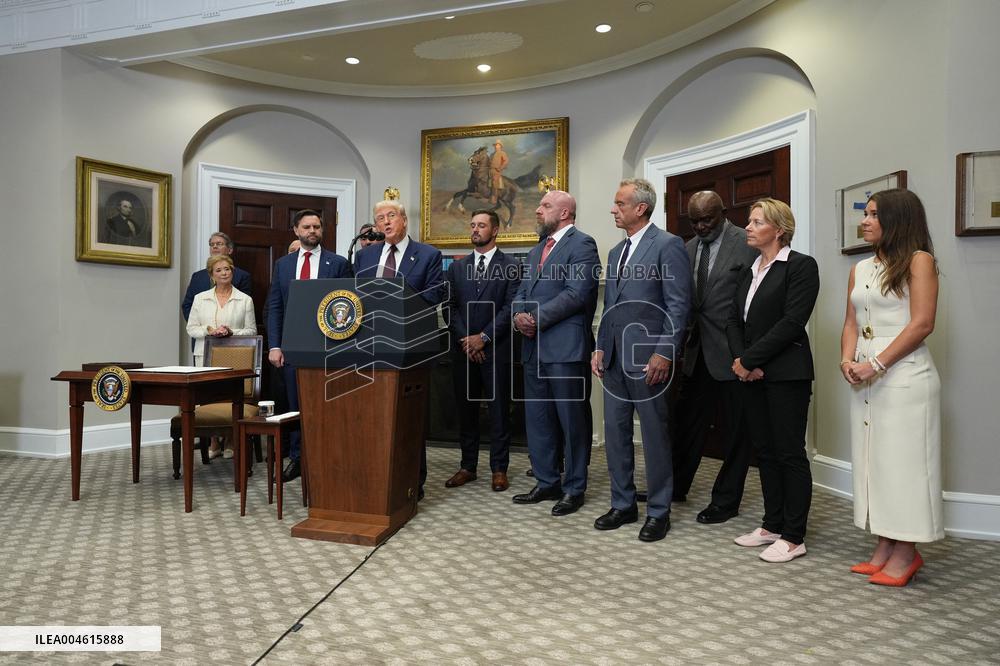 Executive Order Signing Ceremony - Washington