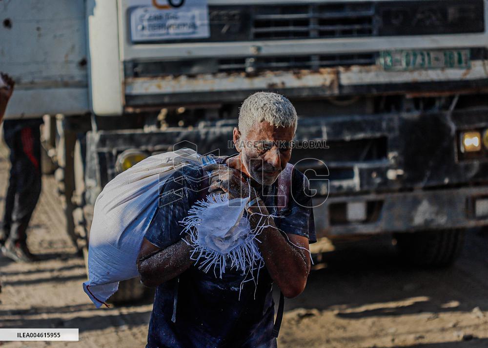Humanitarian Aid at The Zikim Border Crossing in Gaza