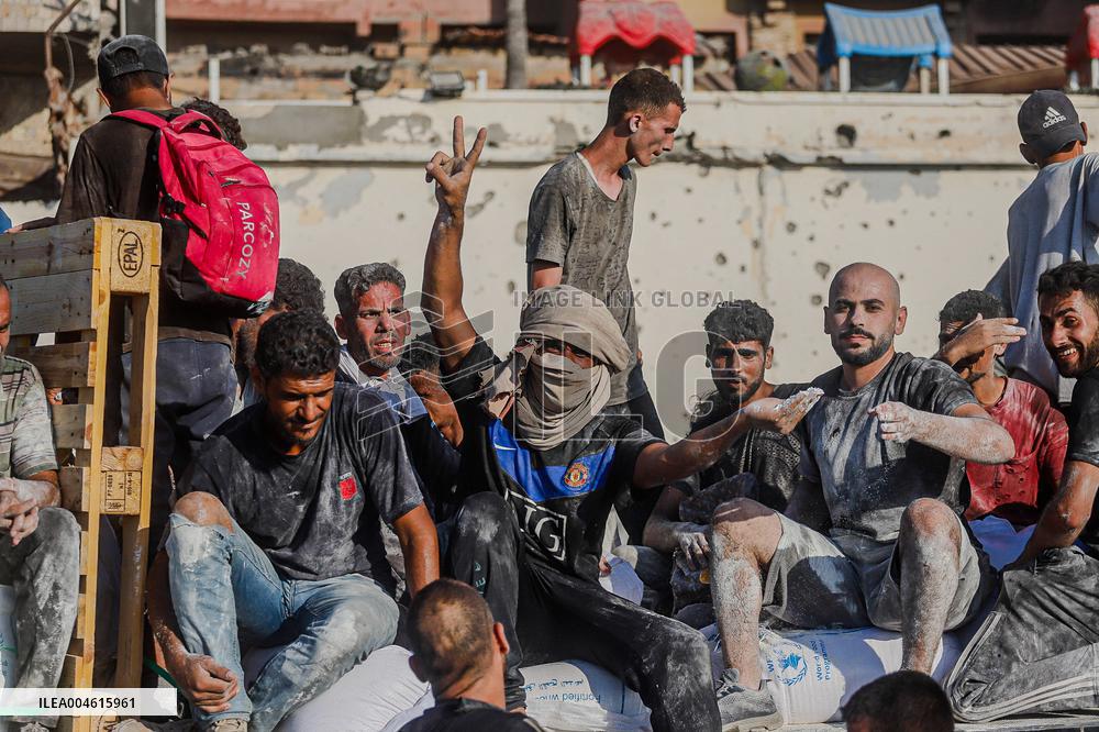 Humanitarian Aid at The Zikim Border Crossing in Gaza